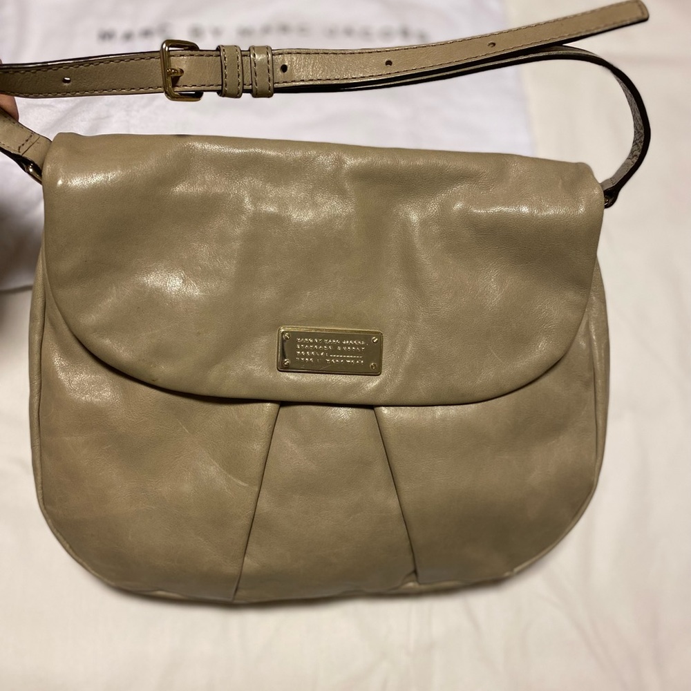 Marc By Marc Jacobs Crossbody Purse Cement Colored
